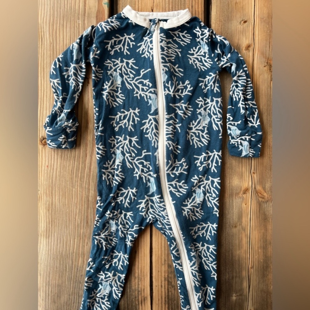 Blue Coral kickee pants footie 9-12mont